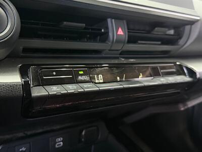 2025 Toyota Prius LE - Photo 24 - Lennox, CA 90304