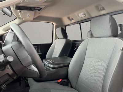 2022 RAM 1500 Classic Express   - Photo 9 - Lennox, CA 90304