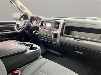 2022 RAM 1500 Classic Express   - Photo 18 - Lennox, CA 90304