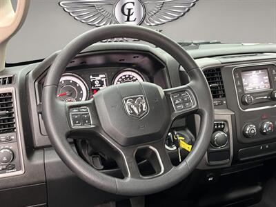 2022 RAM 1500 Classic Express   - Photo 10 - Lennox, CA 90304