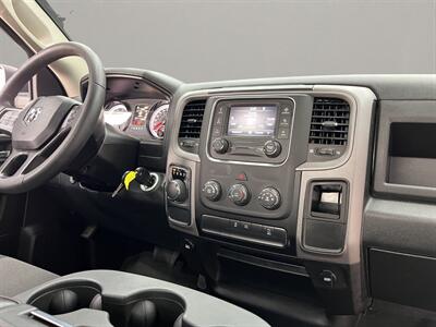 2022 RAM 1500 Classic Express   - Photo 14 - Lennox, CA 90304