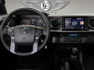 2022 Toyota Tacoma TRD Off-Road V6   - Photo 13 - Lennox, CA 90304