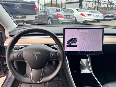 2018 Tesla Model 3 Mid Range   - Photo 29 - Lennox, CA 90304