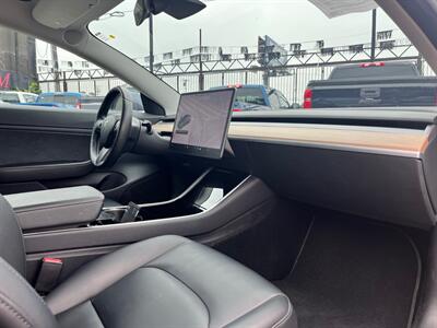 2018 Tesla Model 3 Mid Range   - Photo 27 - Lennox, CA 90304