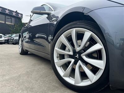 2018 Tesla Model 3 Mid Range   - Photo 3 - Lennox, CA 90304