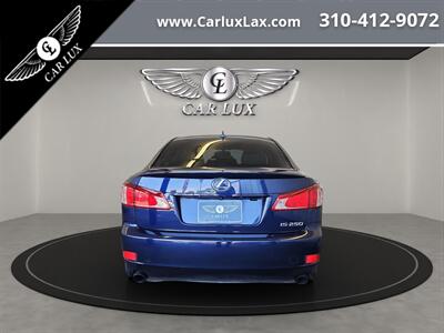 2011 Lexus IS   - Photo 6 - Lennox, CA 90304