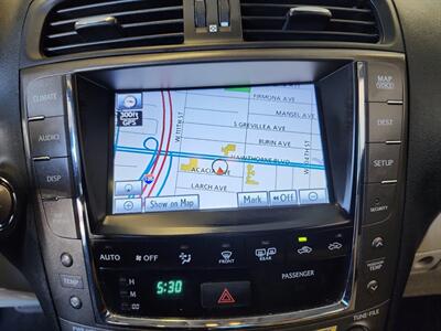 2011 Lexus IS   - Photo 14 - Lennox, CA 90304