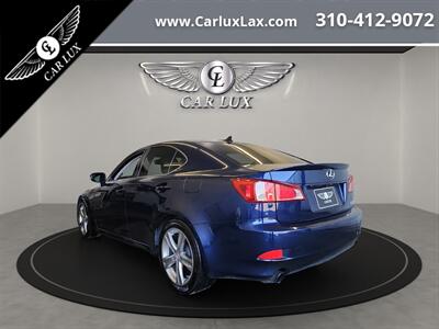 2011 Lexus IS   - Photo 5 - Lennox, CA 90304