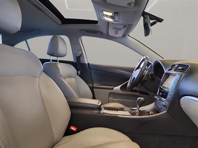 2011 Lexus IS   - Photo 15 - Lennox, CA 90304