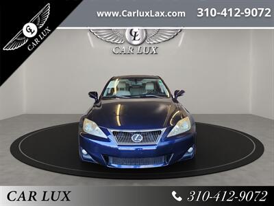 2011 Lexus IS   - Photo 2 - Lennox, CA 90304