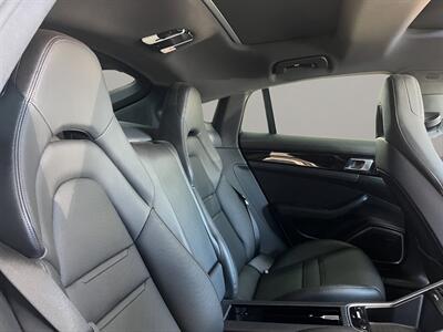 2017 Porsche Panamera   - Photo 17 - Lennox, CA 90304