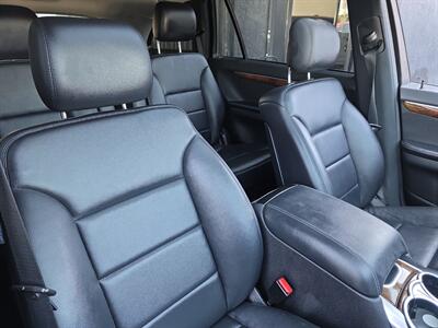 2012 Mercedes-Benz R 350 Base BlueTEC® 4MATIC®   - Photo 22 - Lennox, CA 90304