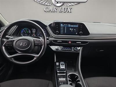 2021 Hyundai SONATA Hybrid SEL   - Photo 14 - Lennox, CA 90304