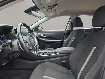 2021 Hyundai SONATA Hybrid SEL   - Photo 9 - Lennox, CA 90304