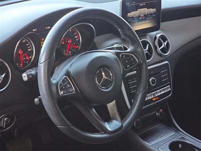2018 Mercedes-Benz GLA GLA 250 4MATIC®   - Photo 16 - Lennox, CA 90304