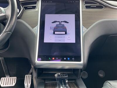 2016 Tesla Model X P90D   - Photo 15 - Lennox, CA 90304