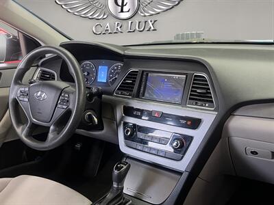 2017 Hyundai SONATA   - Photo 16 - Lennox, CA 90304