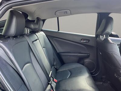 2022 Toyota Prius XLE   - Photo 16 - Lennox, CA 90304