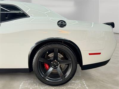 2019 Dodge Challenger SRT Hellcat   - Photo 14 - Lennox, CA 90304