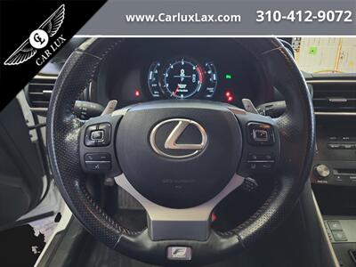 2018 Lexus IS   - Photo 10 - Lennox, CA 90304