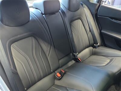 2016 Maserati Quattroporte S - Photo 16 - Lennox, CA 90304