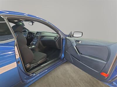 2015 Hyundai Genesis Coupe 3.8 - Photo 17 - Lennox, CA 90304