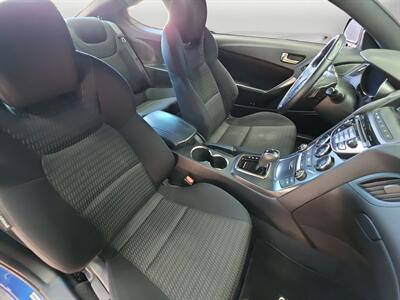 2015 Hyundai Genesis Coupe 3.8 - Photo 16 - Lennox, CA 90304