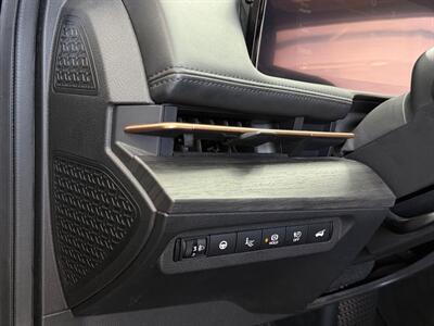 2024 Nissan Ariya EVOLVE+ - Photo 15 - Lennox, CA 90304