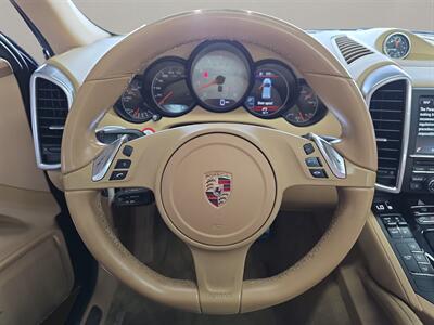 2014 Porsche Cayenne S   - Photo 10 - Lennox, CA 90304