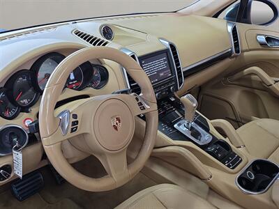 2014 Porsche Cayenne S   - Photo 13 - Lennox, CA 90304