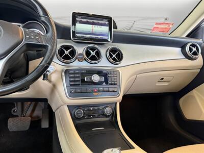 2015 Mercedes-Benz GLA GLA 250 4MATIC®   - Photo 11 - Lennox, CA 90304