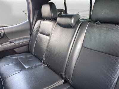 2020 Toyota Tacoma TRD Sport V6   - Photo 14 - Lennox, CA 90304