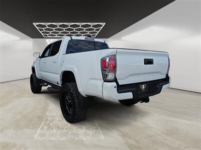 2020 Toyota Tacoma TRD Sport V6 - Photo 3 - Lennox, CA 90304