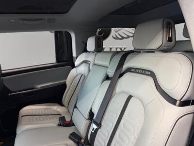 2025 Rivian R1S Adventure Dual Motor Standard Pack - Photo 13 - Lennox, CA 90304