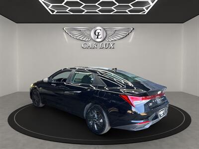 2023 Hyundai ELANTRA SEL   - Photo 5 - Lennox, CA 90304