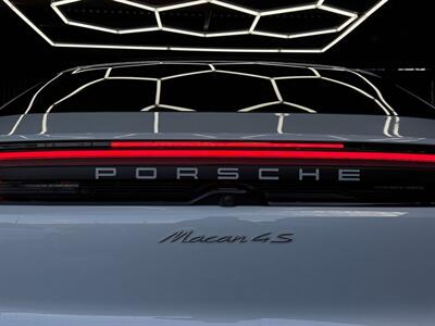 2026 Porsche Macan 4S   - Photo 31 - Lennox, CA 90304