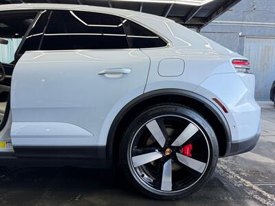 2026 Porsche Macan 4S   - Photo 35 - Lennox, CA 90304
