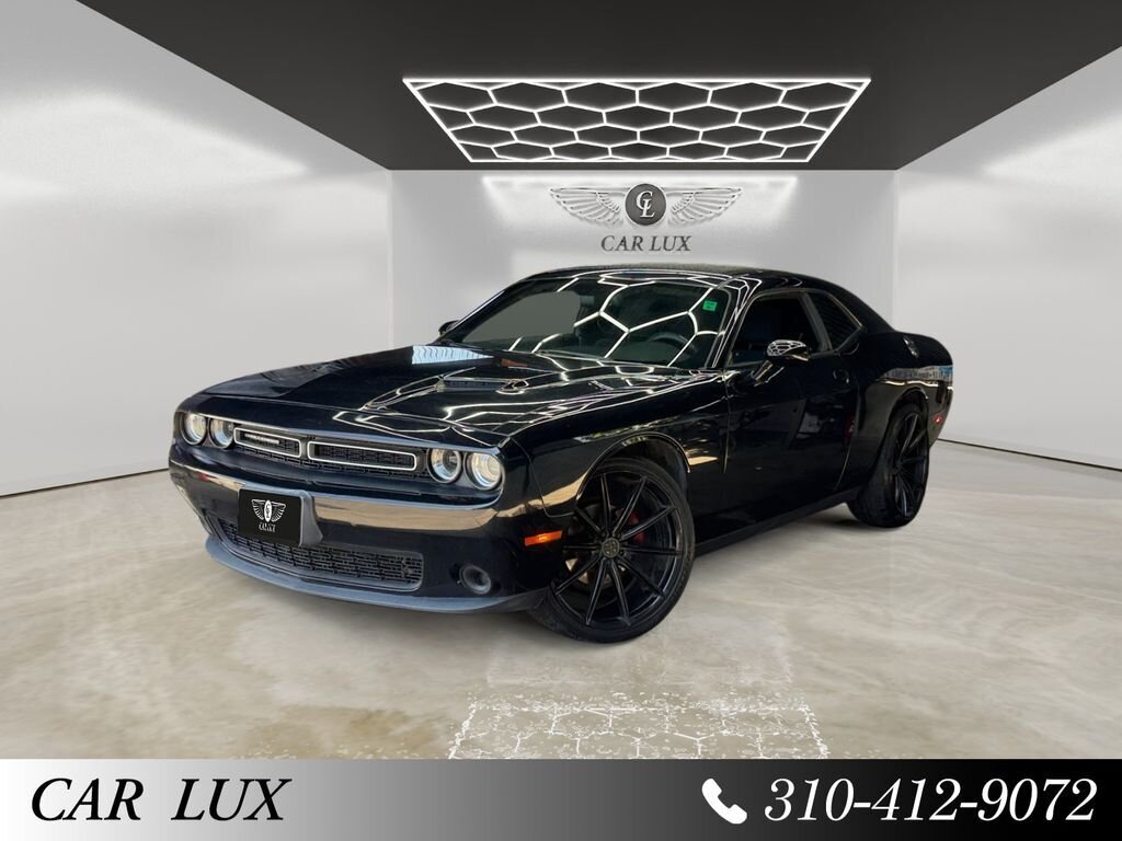 2016 Dodge Challenger SXT   - Photo 1 - Lennox, CA 90304