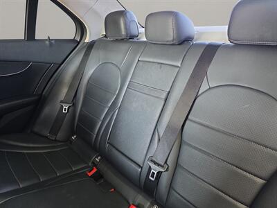 2017 Mercedes-Benz C 300   - Photo 12 - Lennox, CA 90304