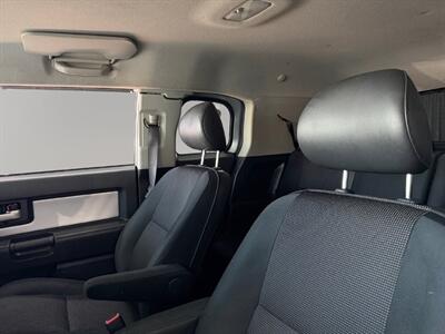 2008 Toyota FJ Cruiser   - Photo 9 - Lennox, CA 90304