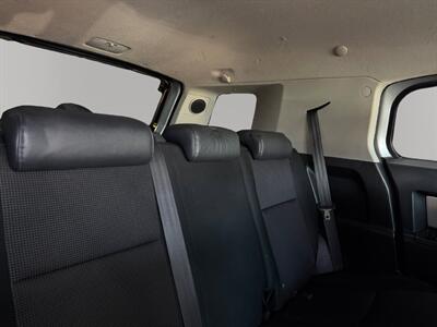 2008 Toyota FJ Cruiser   - Photo 26 - Lennox, CA 90304