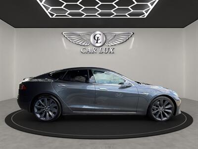 2016 Tesla Model S 90D   - Photo 8 - Lennox, CA 90304