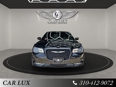 2019 Chrysler 300 Series S   - Photo 2 - Lennox, CA 90304
