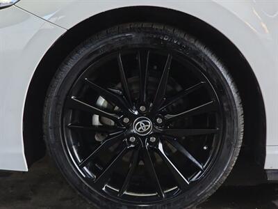 2019 Toyota Camry SE   - Photo 23 - Lennox, CA 90304