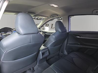 2019 Toyota Camry SE   - Photo 12 - Lennox, CA 90304