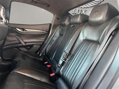 2015 Maserati Ghibli   - Photo 12 - Lennox, CA 90304