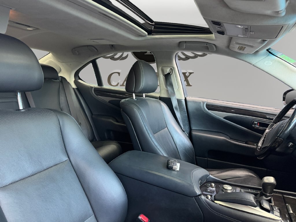 2013 Lexus LS 460 - Photo 14 - Lennox, CA 90304