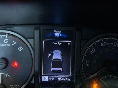 2019 Toyota Tacoma TRD Sport V6   - Photo 16 - Lennox, CA 90304