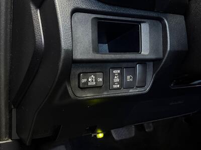 2019 Toyota Tacoma TRD Sport V6   - Photo 14 - Lennox, CA 90304