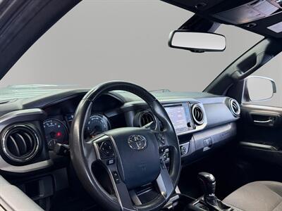 2019 Toyota Tacoma TRD Sport V6   - Photo 15 - Lennox, CA 90304